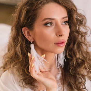 Bridal makeup and hairstyle at Dubai salon