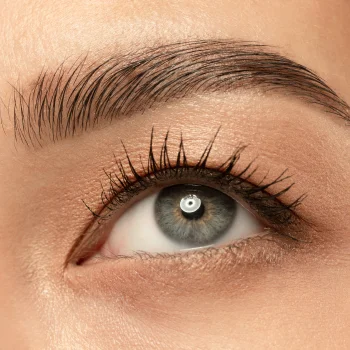 Eyelash extension close-up at Dubai beauty salon